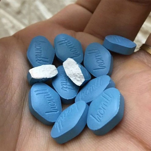 Tự Ý Bẻ Đôi Viên Thuốc Bọc Phim, Giải Phóng Chậm : Nguy Hiểm Khôn Lường !