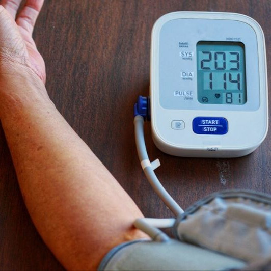 Quên Uống Thuốc Huyết Áp Buổi Sáng: Có Nên Uống Bù Gấp Đôi?