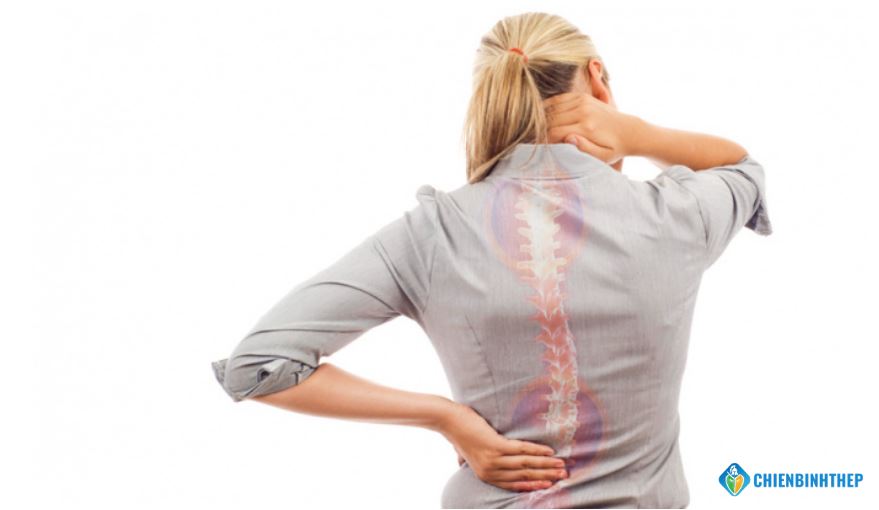 Gù lưng còng lưng do loãng xương