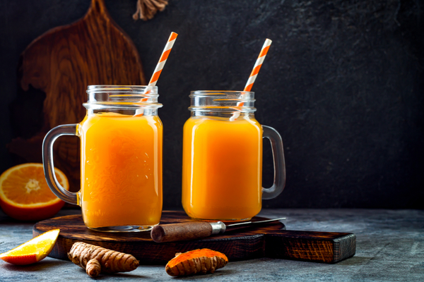 Sinh tố nghệ và trái cây